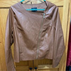 Worthington women’s M camel brown, lightweight pleather zip jacket, fall spring